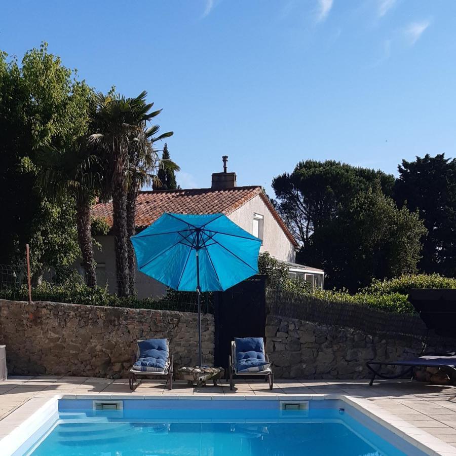 La Medeenne Alairac Exterior foto