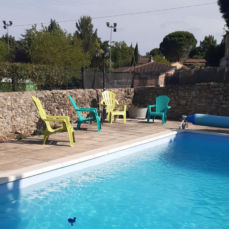 La Medeenne Alairac Exterior foto