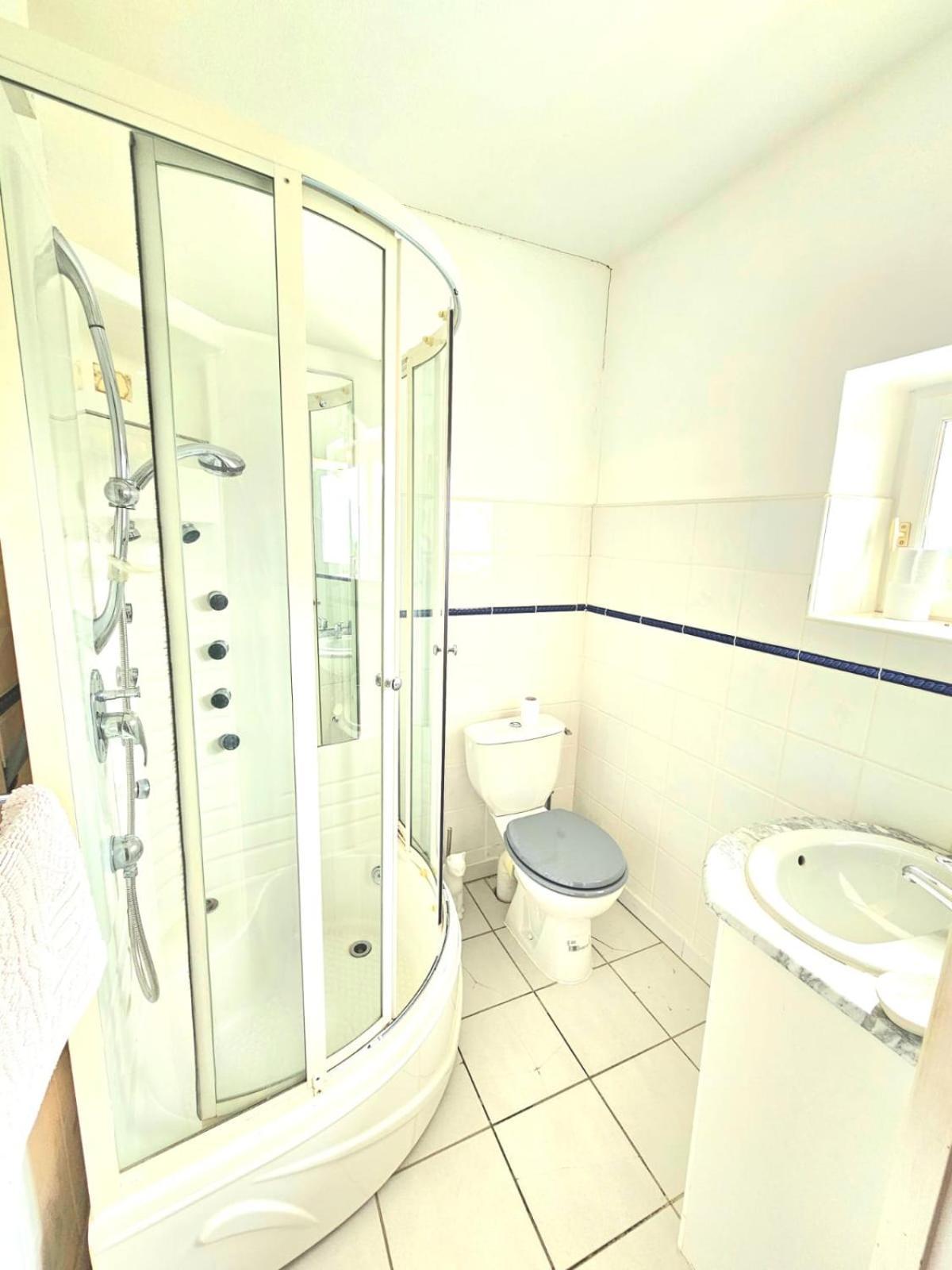 La Medeenne Alairac Zimmer foto